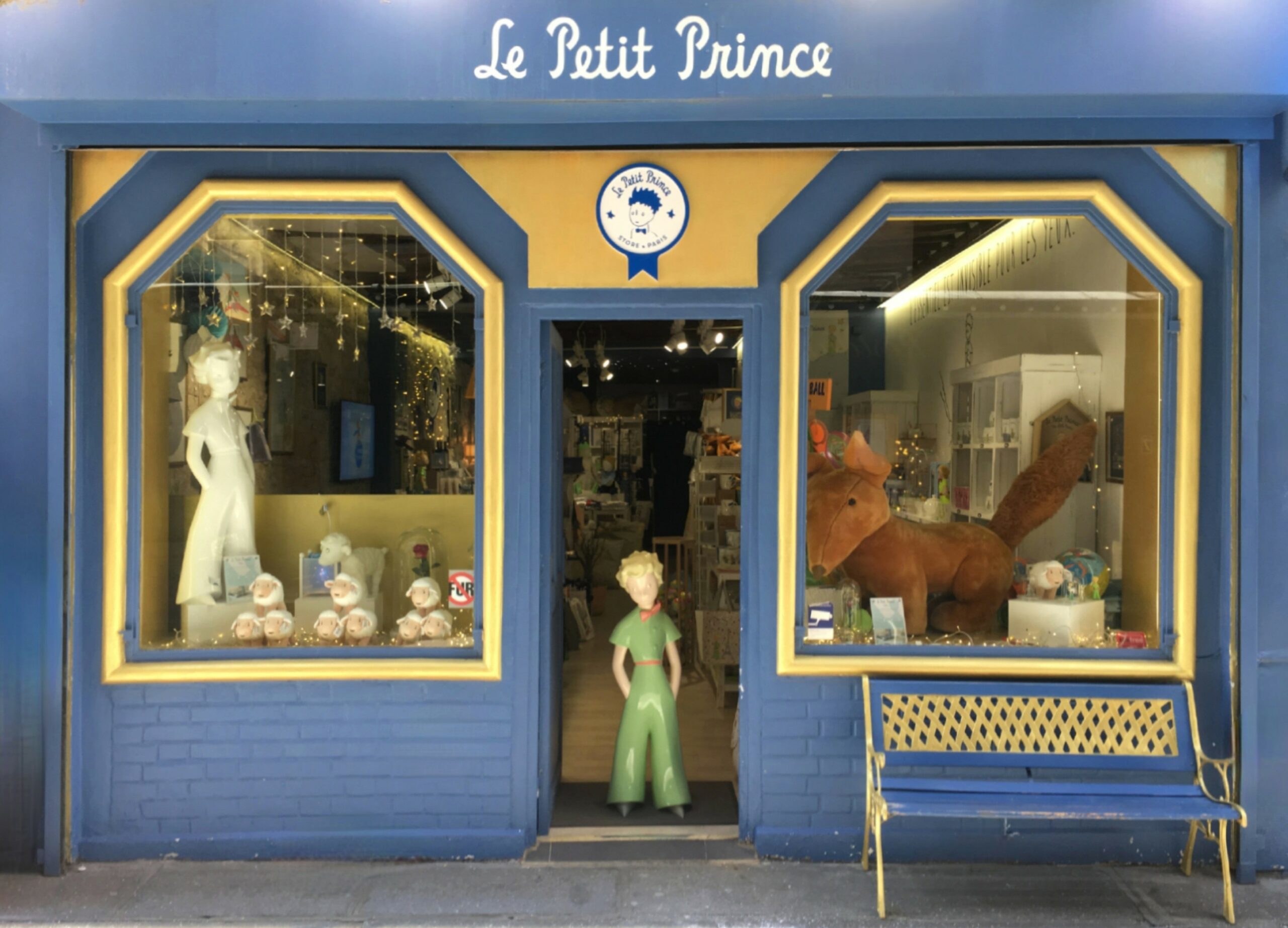 LE PETIT PRINCE STORE PARIS